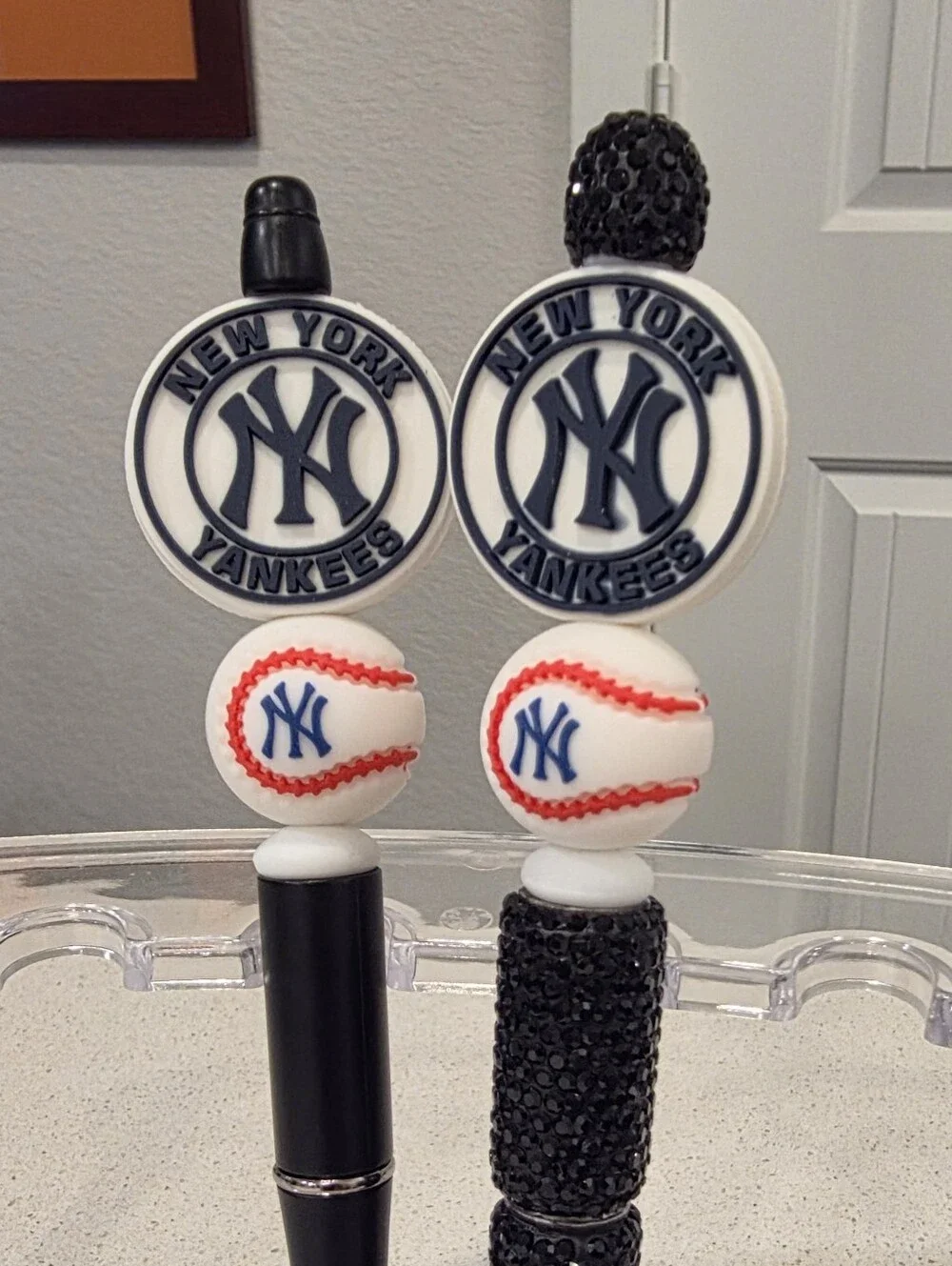 ⚾  New York Yankees Beadable Pens - Set of 2 - Refills Included